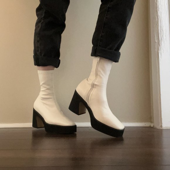 Retro 70s Disco Dream Platform Glove Boots Warm White Size 6 NWT - Picture 5 of 5